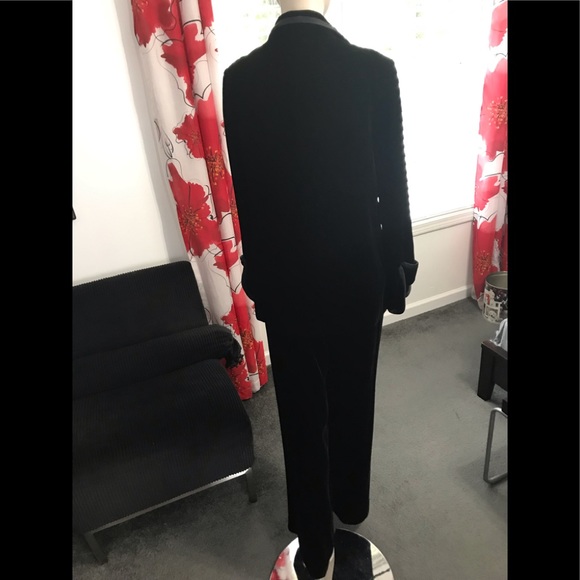 Joan Leslie by Kasper velvet/satin suit - Picture 3 of 8